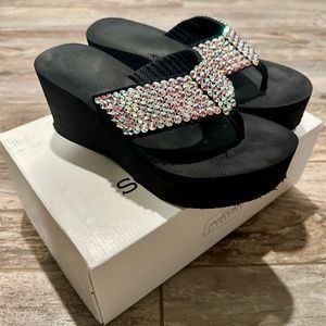 Scandalous rhinestone ladies sandals size 8